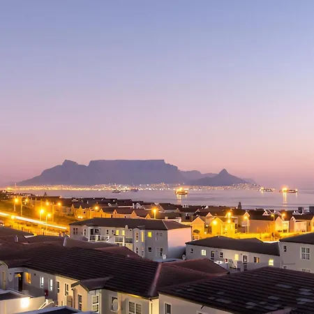 Beachfront Penthouse With Ocean & Table Mountain Views, 18 Dolphin Ridge Cape Town Exterior photo